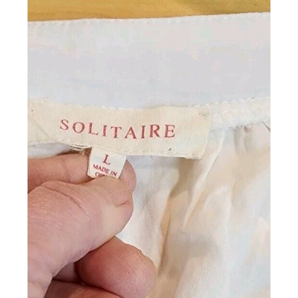 Solitaire With Beautiful Embroidery White Boho Top Size Large Peasant Colorful - Picture 2 of 6